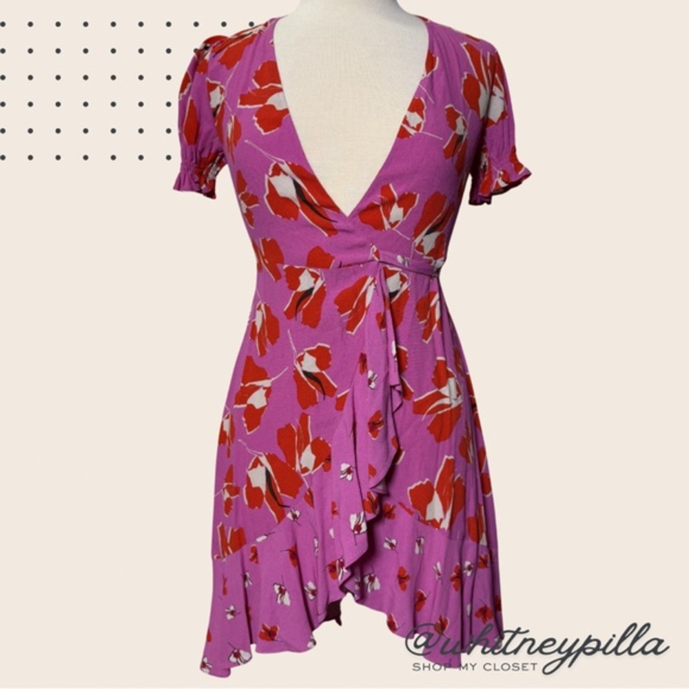 DVF Mini Wrap Dress Pink Red Floral Silk with Ruffle Detail Women’s XXS NWT